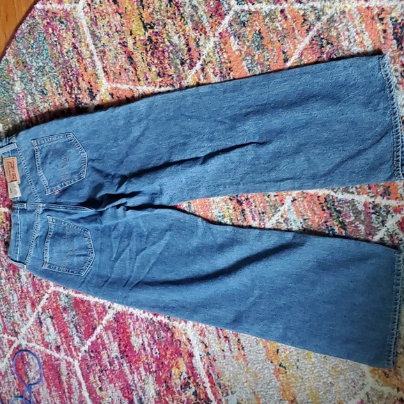 Levi's High Waisted Straight Jeans, 26 x 29 - Picture 10 of 16